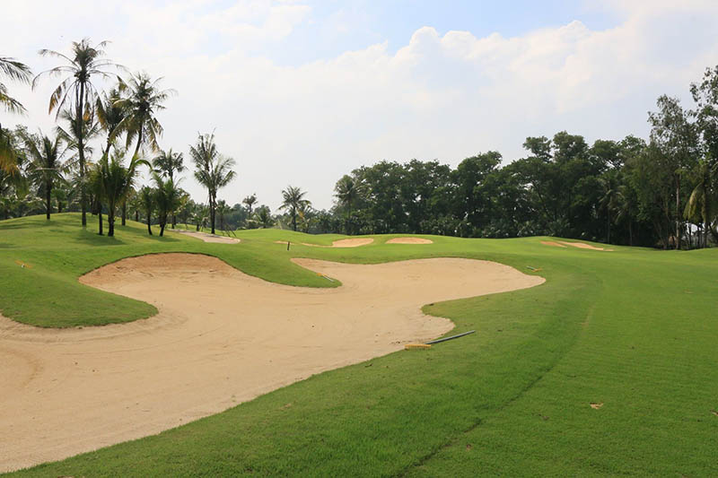 Sân golf Sông Bé